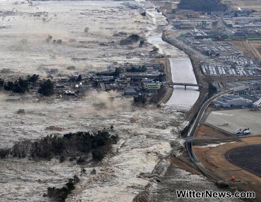 march 2011 tsunami japan. Tsunami hit Japan 11 March